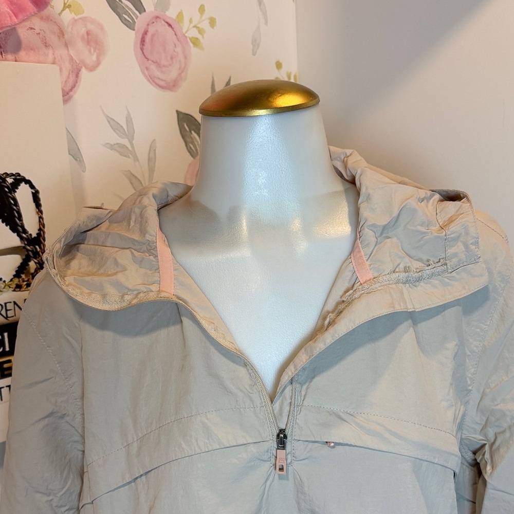 Avalanche Women's Rain/Hiking Pullover Jacket in Light Beige with Pink - Picture 4 of 9